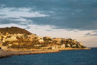 Korfu şehri Yunanca