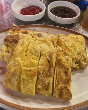 Lezzetli Asya yemeklerinin yakın görüntüsü