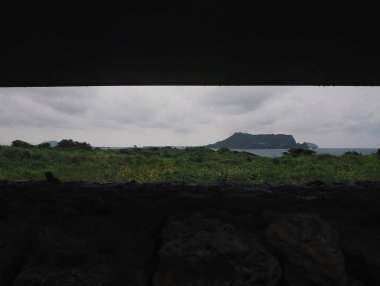 Deniz kıyısının güzel manzarası