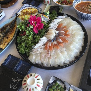 Japon yemeği, Japon suşisi, suşi, rulo, suşi, balık, balık, pilav, balık, balık, deniz ürünleri, pirinç.,