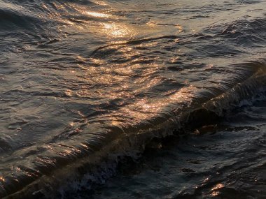 denizin güzel dalgalar