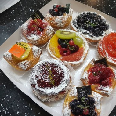 Tepside taze hamur işleri