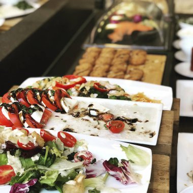 Yemek servisi, manzarayı kapatın.