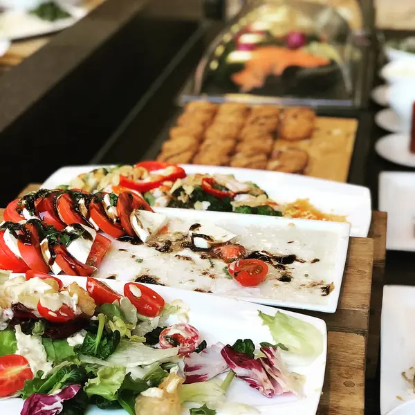 Yemek servisi, manzarayı kapatın.