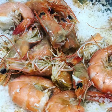 Tay tarzında kızarmış karides