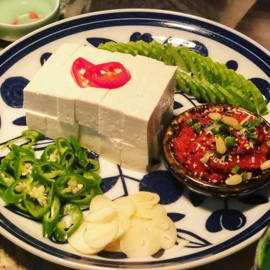 Lezzetli Asya yemeklerinin yakın görüntüsü