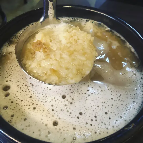 Lezzetli Asya yemeklerinin yakın görüntüsü