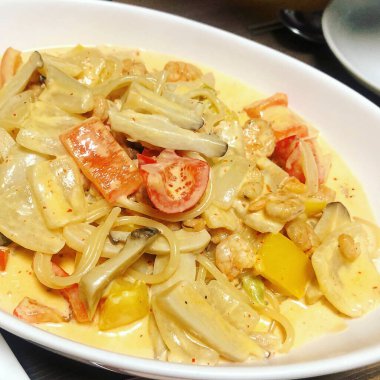 Karıştır - sebzeli ve baharatlı kızarmış şehriye