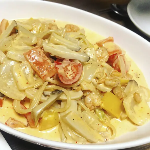 Karıştır - sebzeli ve baharatlı kızarmış şehriye