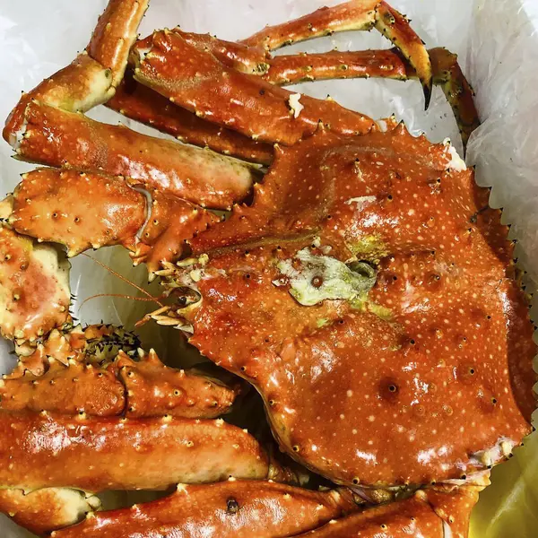 Yakın plan. Lezzetli yengeç manzaralı.