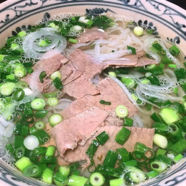 Lezzetli Asya yemeklerinin yakın görüntüsü