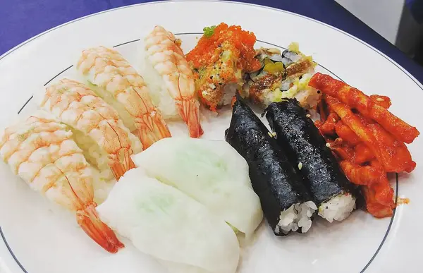 Lezzetli Asya yemeklerinin yakın görüntüsü