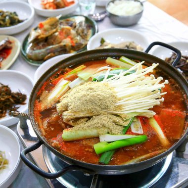 Kore yemekleri, geleneksel yemekler.