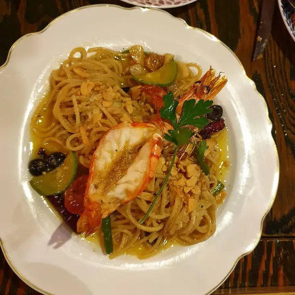 Deniz ürünleri ile lezzetli makarna