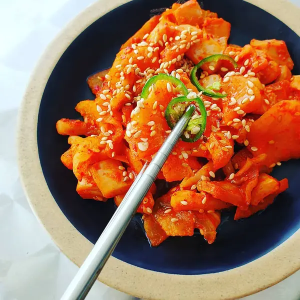 Kimchili Kore yemeği kimchisi.