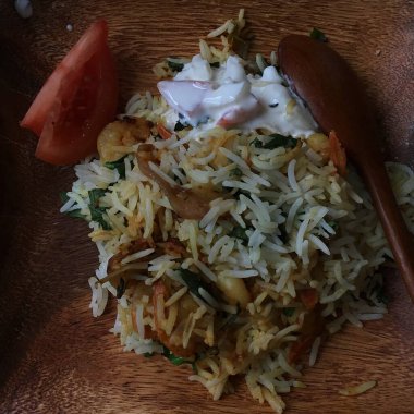 Hint geleneksel yemek basmati pilavı ve basmati pilavı.