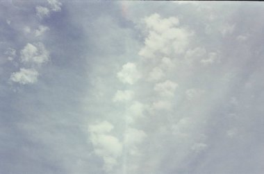 Bulutlu mavi gökyüzü