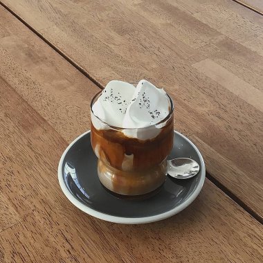 Doğa ve şehir manzarası 