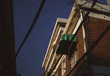 Doğa ve şehir manzarası 