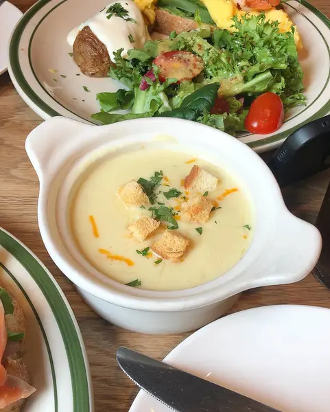 Doğa ve şehir manzarası 