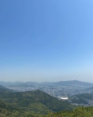 Doğa ve şehir manzarası 