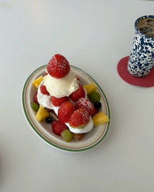 Doğa ve şehir manzarası 