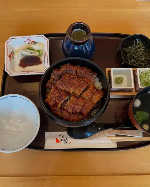 Doğa ve şehir manzarası 