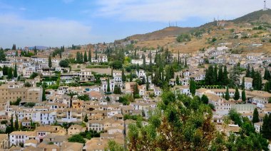 Doğa ve şehir manzarası 