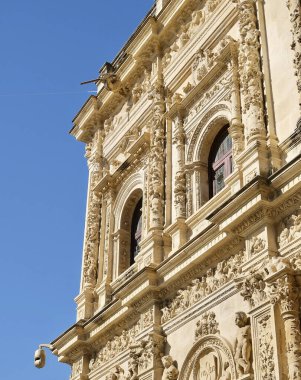 Doğa ve şehir manzarası 