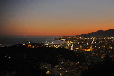 Doğa ve şehir manzarası 