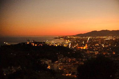 Doğa ve şehir manzarası 