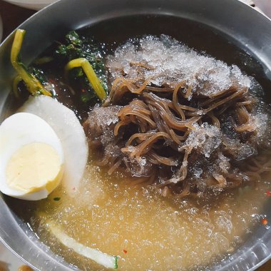 Doğa ve şehir manzarası 