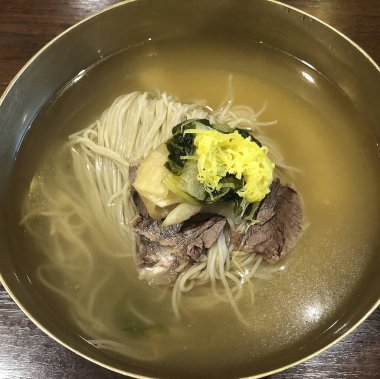 Doğa ve şehir manzarası 