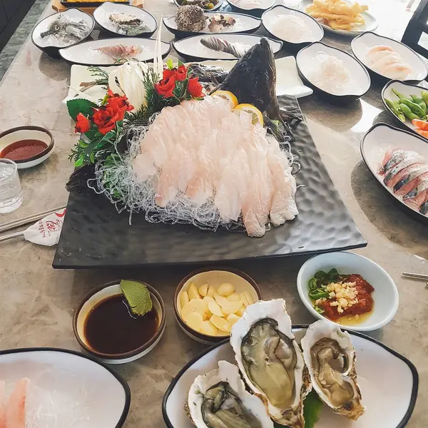 Doğa ve şehir manzarası 