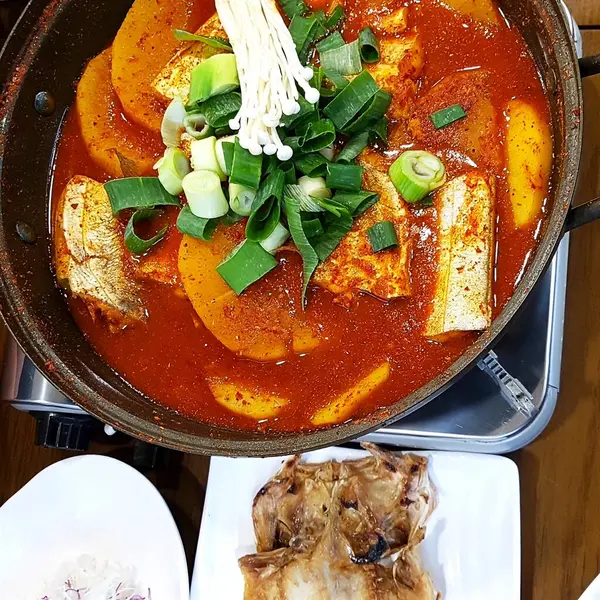 Doğa ve şehir manzarası 