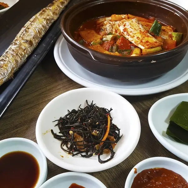 Doğa ve şehir manzarası 