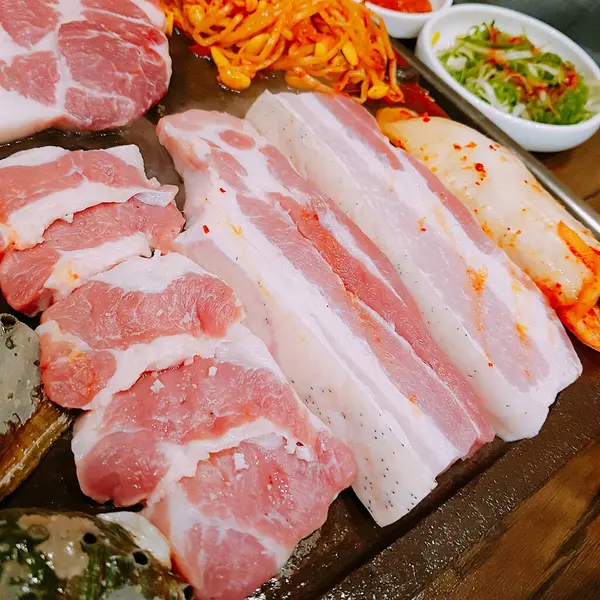 Doğa ve şehir manzarası 