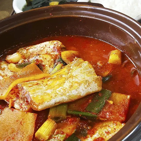 Doğa ve şehir manzarası 