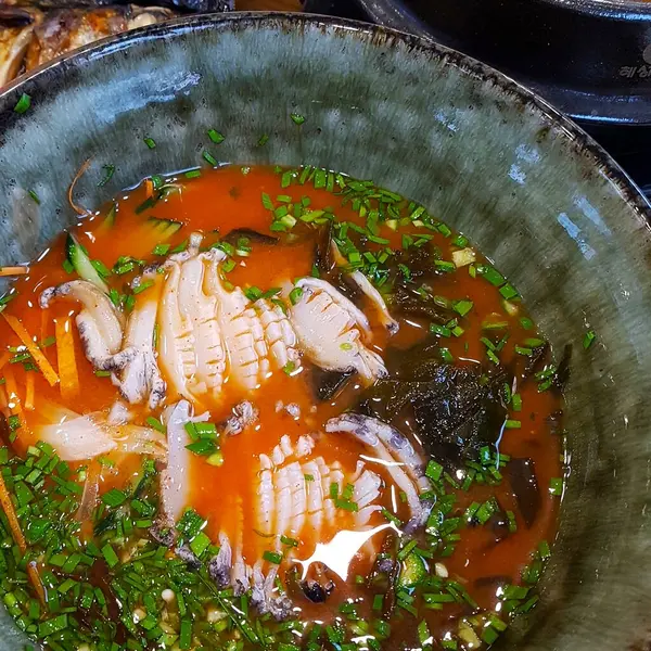 Doğa ve şehir manzarası 