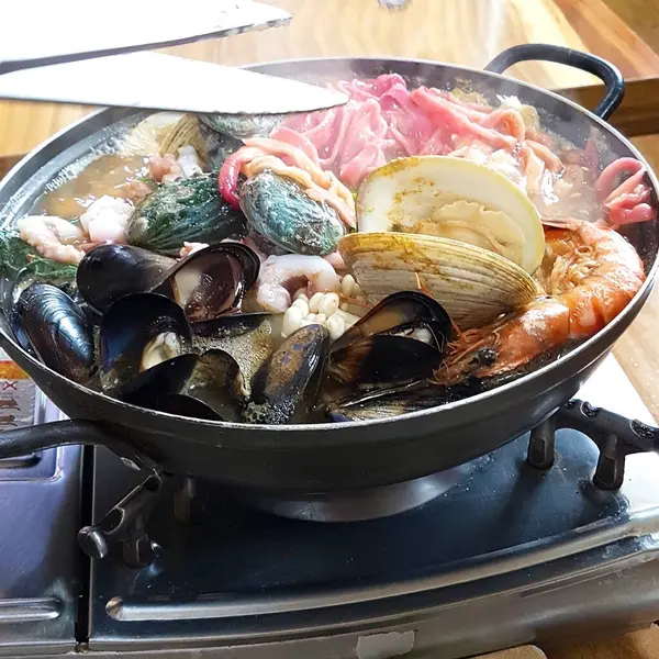 Doğa ve şehir manzarası 