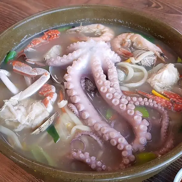 Doğa ve şehir manzarası 