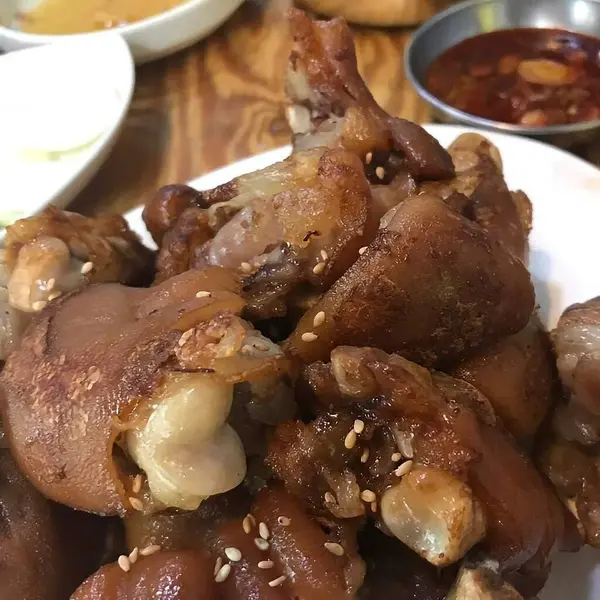 Doğa ve şehir manzarası 