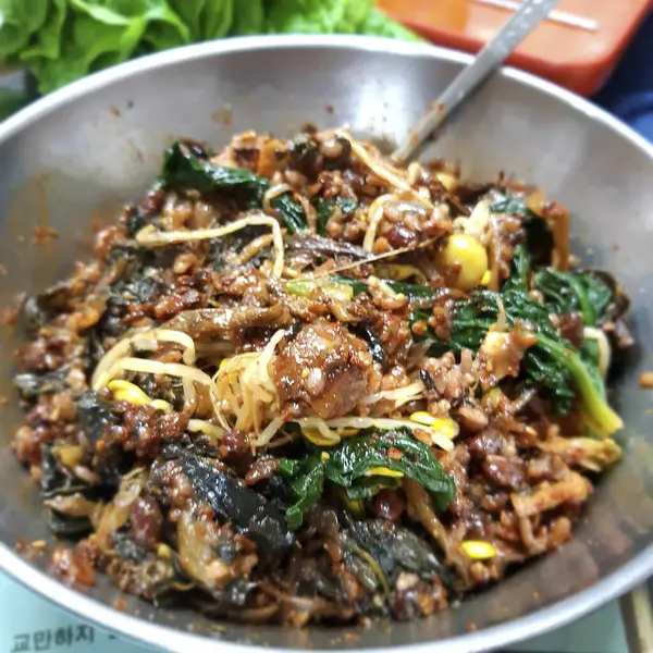 Doğa ve şehir manzarası 