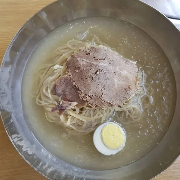 Doğa ve şehir manzarası 