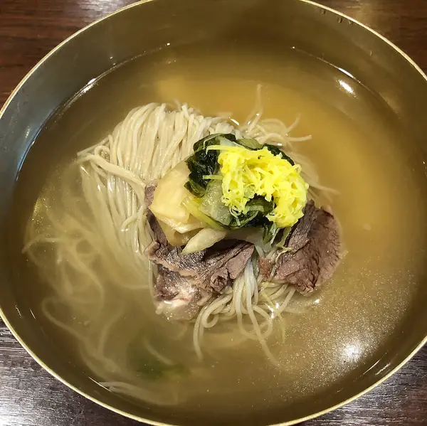 Doğa ve şehir manzarası 