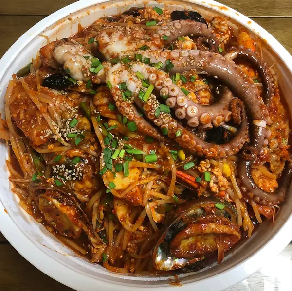 Doğa ve şehir manzarası 