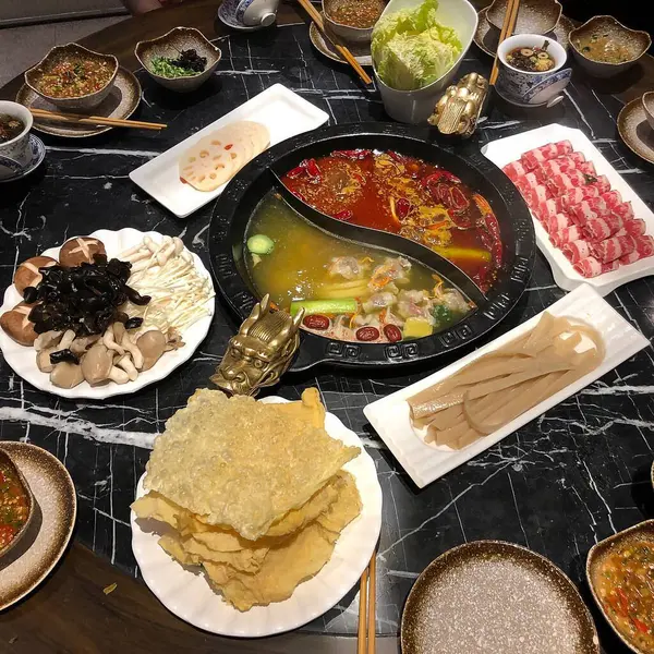 Doğa ve şehir manzarası 