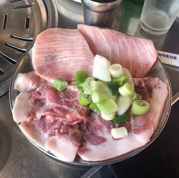 Doğa ve şehir manzarası 