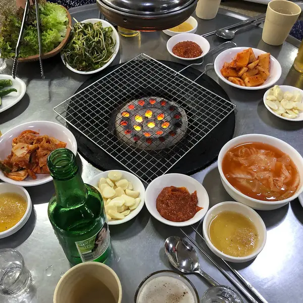 Doğa ve şehir manzarası 