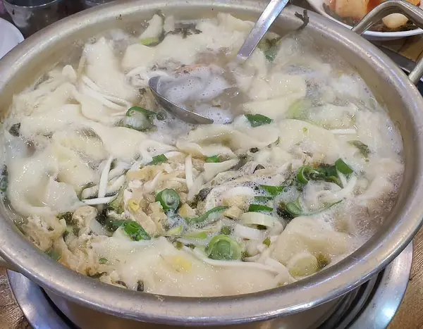 Doğa ve şehir manzarası 